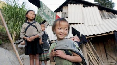 WB helps Vietnam improve social support program - ảnh 1